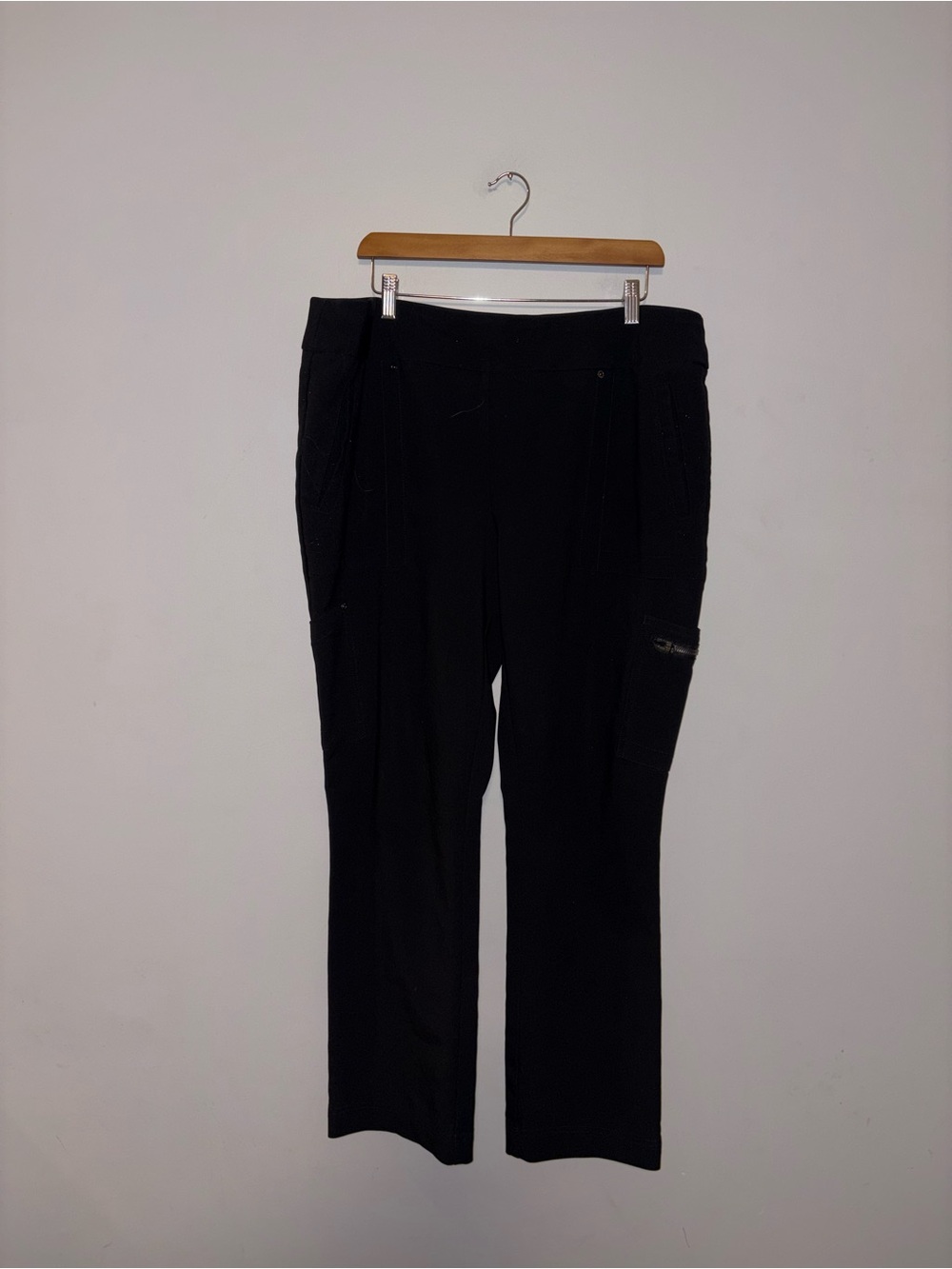 Health Pro • Black Straight Leg Scrub Pants